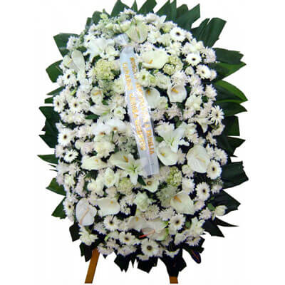 Floricultura de Coroa de Flores no Cemitério da Paz em BH Elegance E